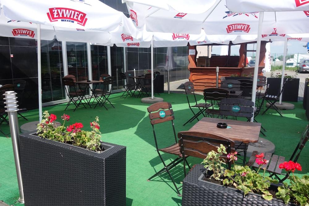 Hotel Desilva Katowice Airport 3*