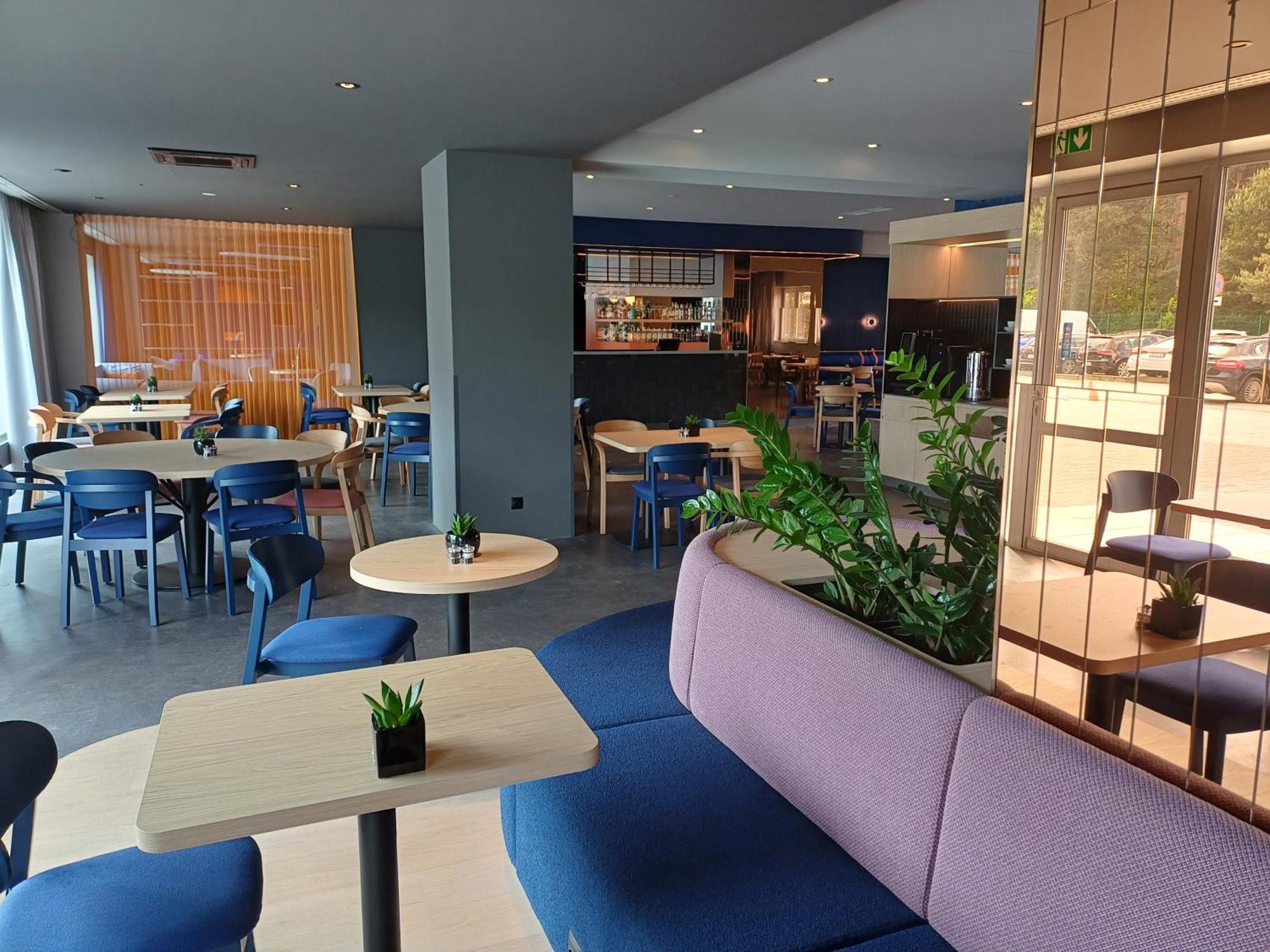 Desilva Katowice Airport 3*