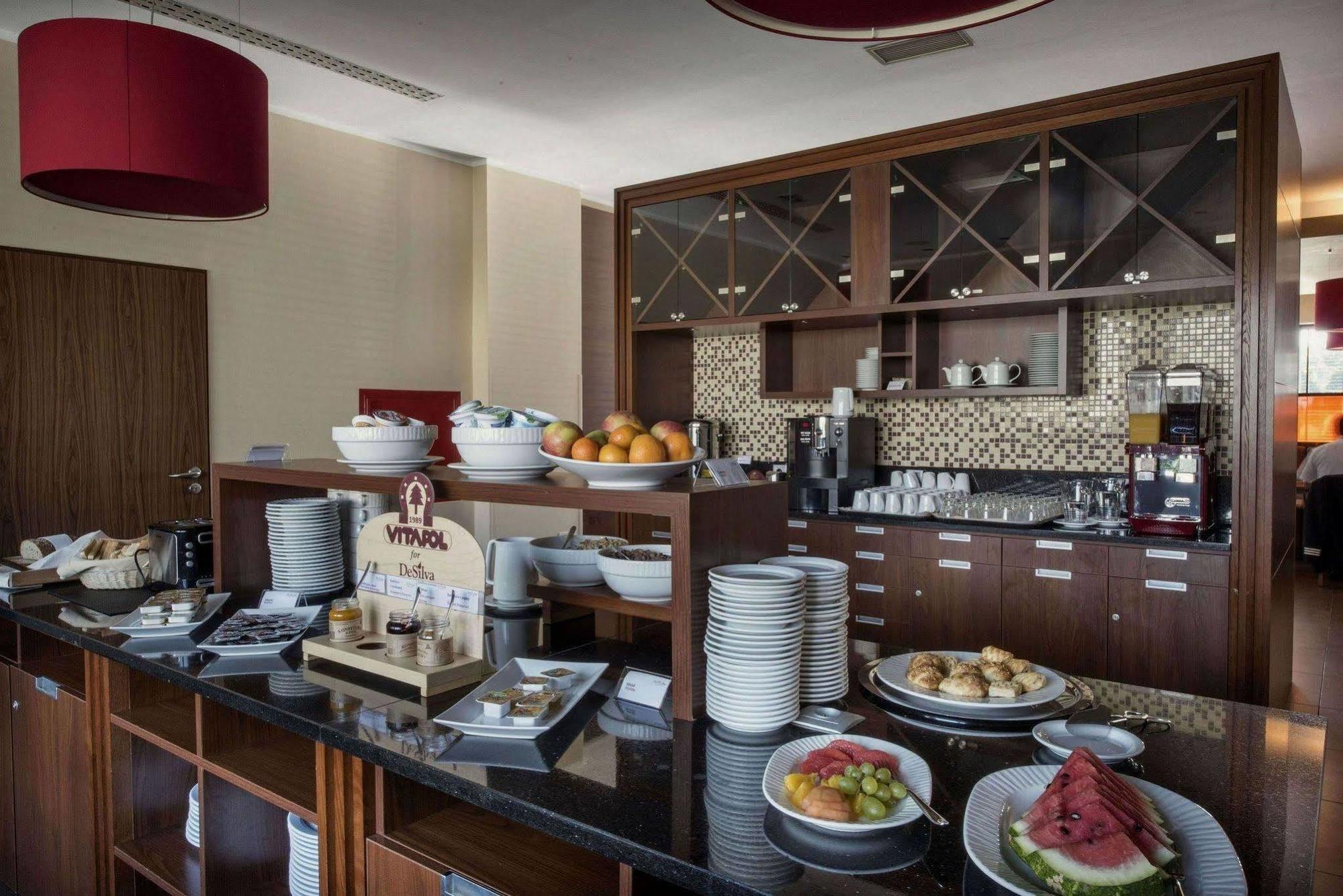 Desilva Katowice Airport 3*