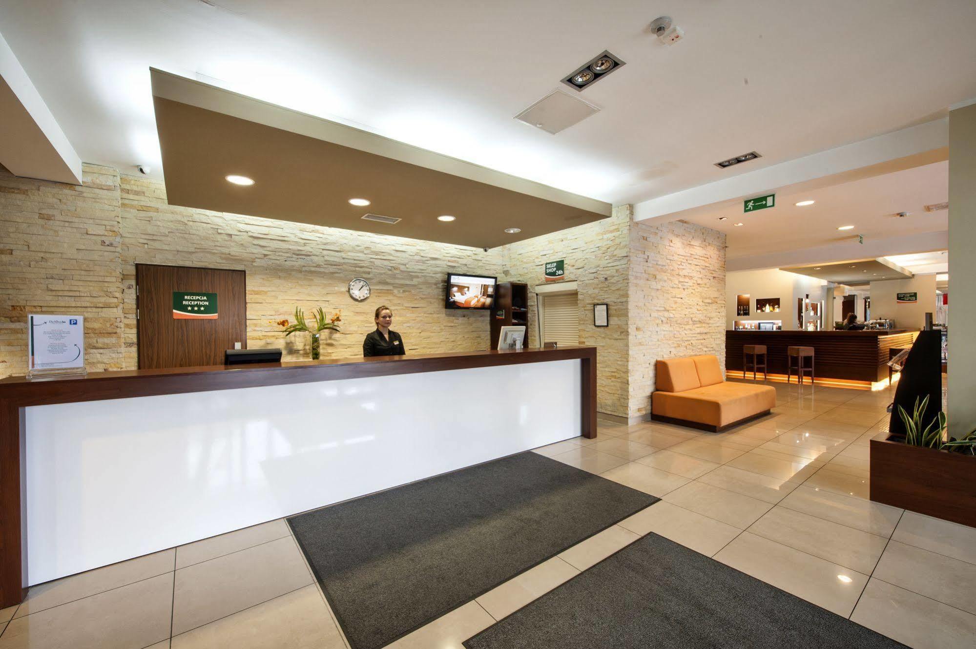 Desilva Katowice Airport 3*
